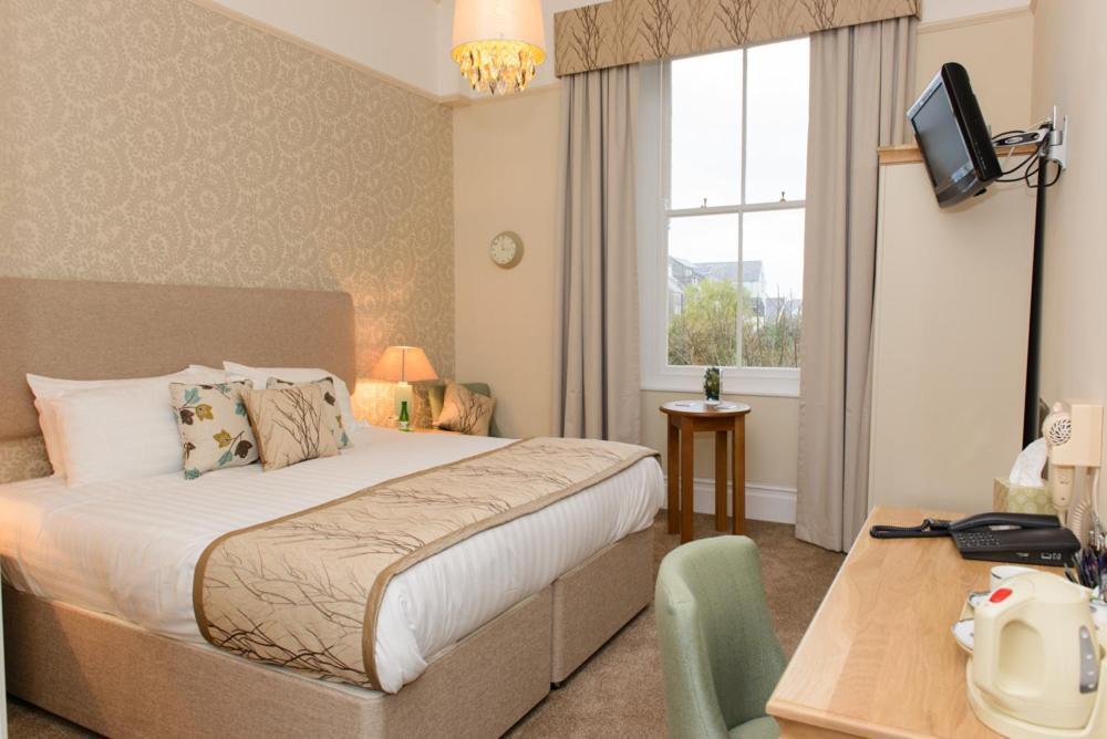 טנבי Giltar Hotel מראה חיצוני תמונה